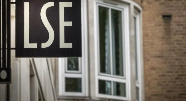 Кровать в общем номере LSE Bankside House