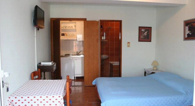 Studio in Mastrinka, With Wonderful sea View, Enclosed Garden and Wifi