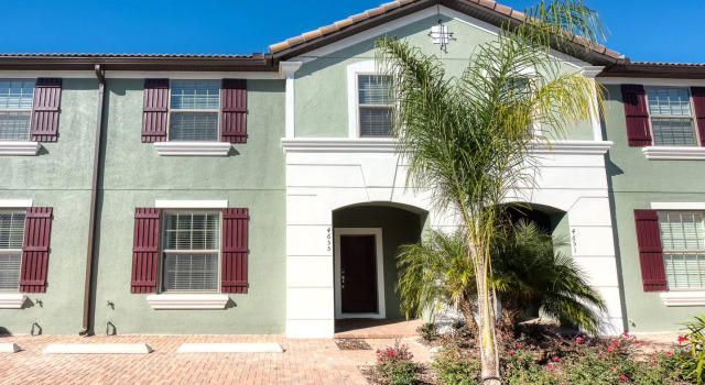 Comfortable home at Solterra with private pool near Disney