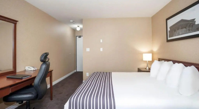 Номер Standard Sandman Hotel Castlegar