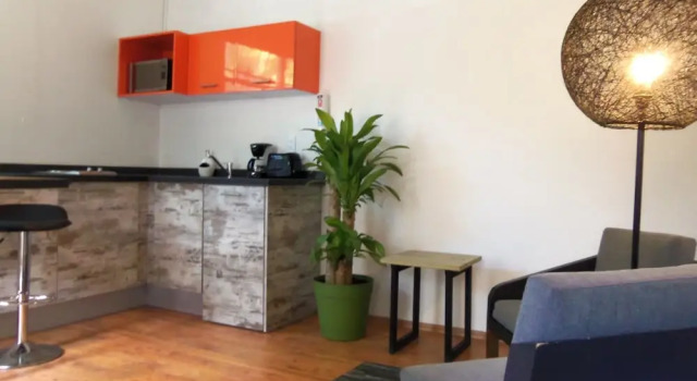 Студия Business Distrito Condesa Rooms and Studios