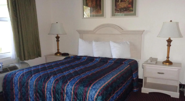 Allure Suites