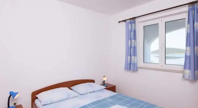 Spacious and Cozy Seafront Apartments