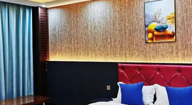 Anning Hezhong Express Hotel, Rezerwuj Hotel Hotele w Kunming z parkingiem, Parking