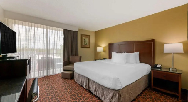 Номер Standard с балконом Best Western Plus North Miami-Bal Harbour