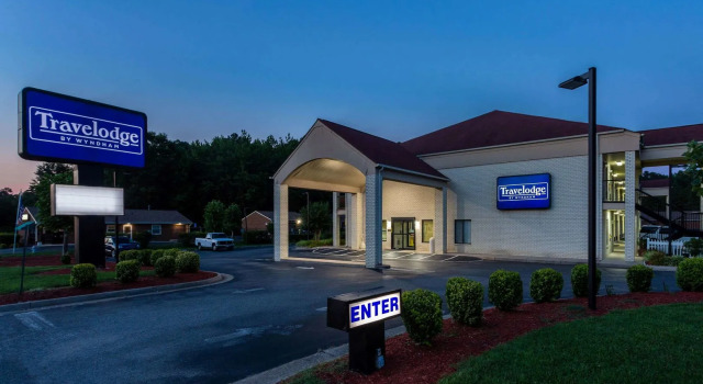 BrentwoodInn&suites, Buchen Sie Gasthaus Mini-Hotels in Richmond, Gasthaus
