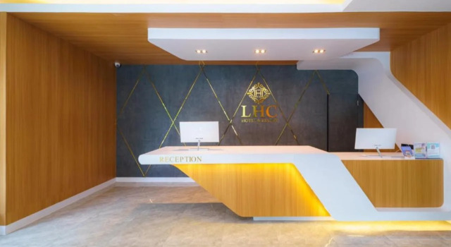 Курортный отель Lhc Hotel And Resort