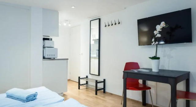 Студия с видом на озеро HITrental Old Town Apartments