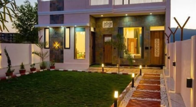 Alaya Stays Parvam Retreat 2-BHK Villa, Забронировать Вилла Отели штата Раджастхана с парковкой, Парковка