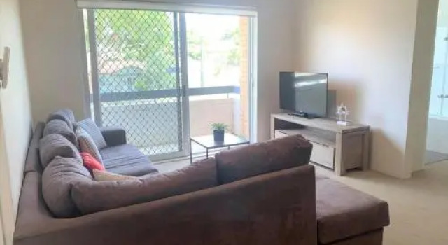 3 'Silvana Court', 26 Ajax Avenue - Neat Unit With Air Conditioning