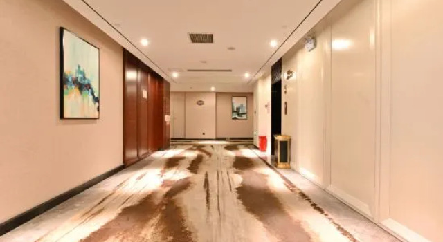 Zhongquan Junlin International Hotel (Fuyang Linquan County Government Branch), Prenota Hotel Hotel a Anhui con parcheggio, Parcheggio