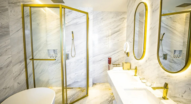 Двухместный номер Gold with fountain view YOHO Treasure Island Hotel