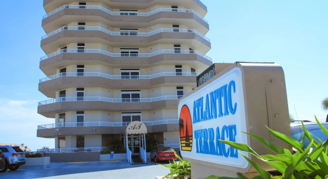 Atlantic Terrace, Забронировать Апартаменты/квартира Дейтона-Бич Daytona Beach Area, рядом с Пресвитерианская церковь Westminster By The Sea