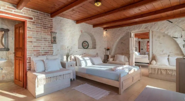 Extravagant Zante Villa Villa Harmonia Great Sea Views 4 Bedrooms, Забронировать Вилла Отели периферии Ионических островов с парковкой, Парковка