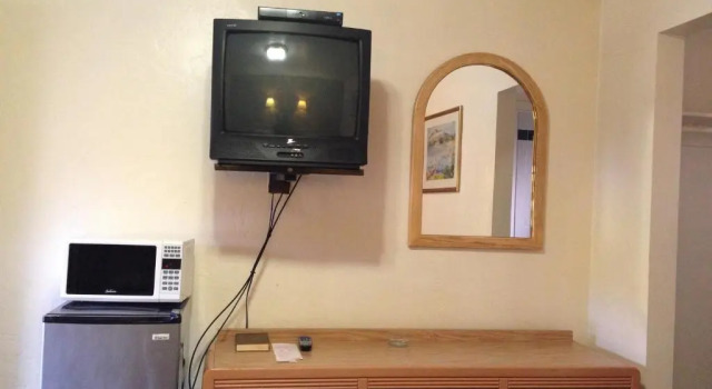 Четырёхместный номер Standard Discovery Inn Vallejo I 80 Near Napa CA