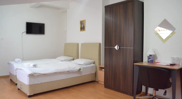 Hotel Corner, Забронировать Отель Отели Сараево с парковкой, рядом с Улица Башчаршия, Парковка
