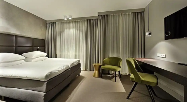 Номер Deluxe Amsterdam Forest Hotel