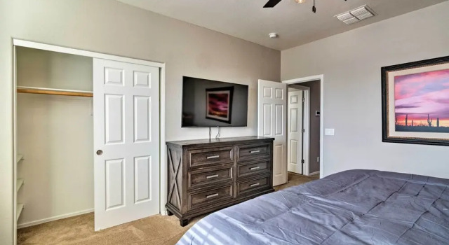 Group Fun in Glendale! Getaway w/ Private Pool