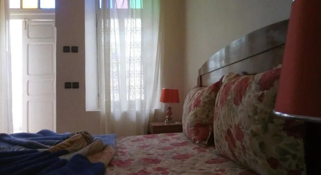 Hostel Mamma Africa, Забронировать Хостел Отели Марракеш-Тенсифт-Эль-Хауз с парковкой, Парковка