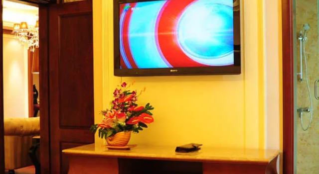 Royal Holiday Hotel - Zhaoqing, Book Hotel Hoteller i Zhaoqing med pool, Swimmingpool