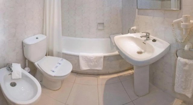 Одноместный номер Standard Hotel GHT Neptuno-Tossa & Venus SPA