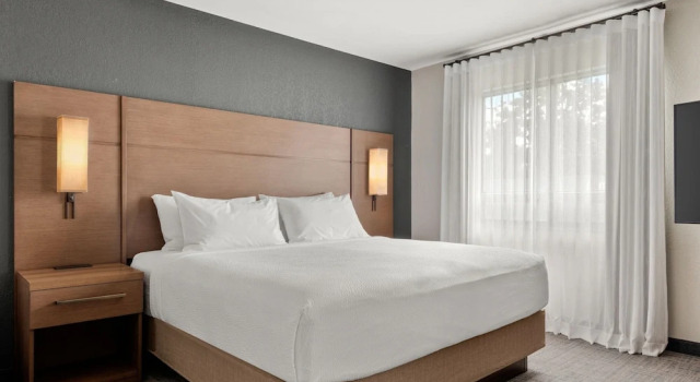 Двухместная студия с видом на город Residence Inn by Marriott Laval