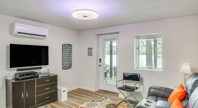 Scenic Studio on Lake Desoto w/ Patio!