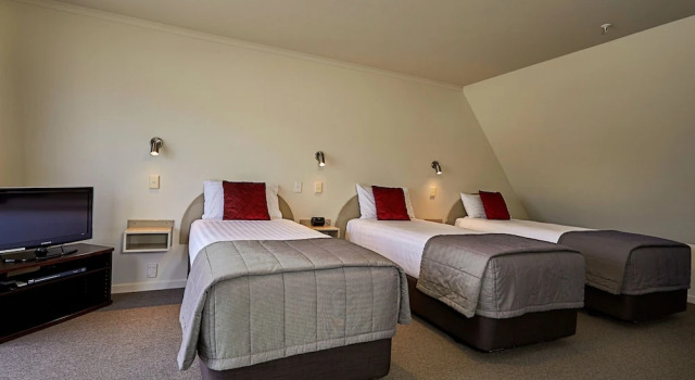 Семейные апартаменты с 2 комнатами с видом на сад The White Morph Motels