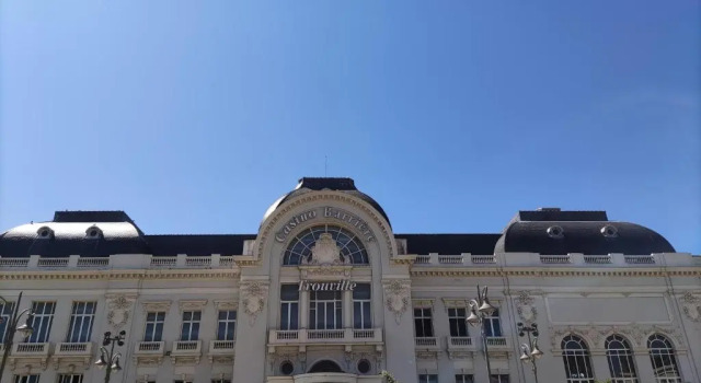 My Duplex House Trouville, Забронировать Отель Трувиль-сюр-Мер 