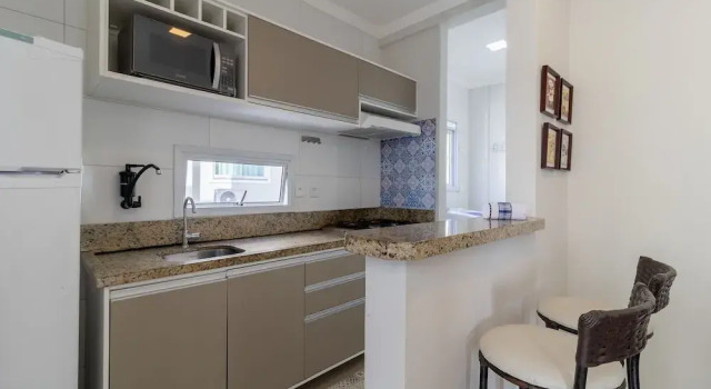 2 Bedroooms Apt w/ BBQ 500m From the Beach Pts0101