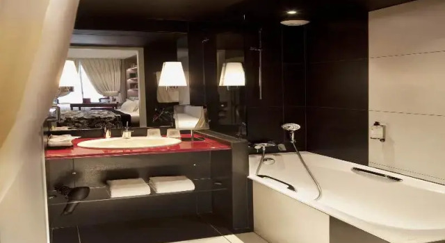 Двухместный номер Deluxe Hôtel Regents Garden - Astotel