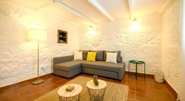 Majestic Villa in Amarante with Private Pool, Book Villa Hotels in Centro with a Pool, Swimming Pool