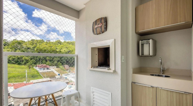 Apt w/ Barbecue Grill 750m From the Beach Evp0504, Забронировать Апартаменты/квартира Отели в центре Итапема, в центре