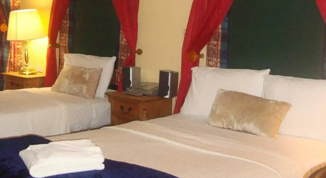 The Old Bank Bruff Family Town House, Book Bed and Breakfast Hotels in Limerick with Parking, Parking