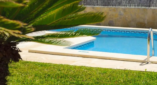 Vilă Villa Roca Nova