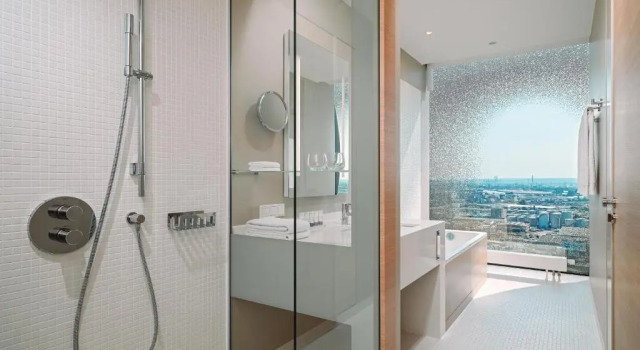 Двухместный номер Premium с видом на воду The Westin Hamburg Elbphilharmonie