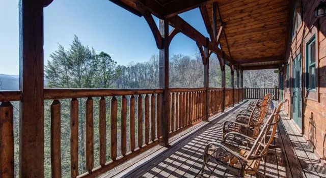 Mountain View Lodge, 8 BR, Hot Tub, Pool Table, Theater Room, Sleeps 24