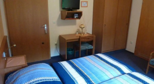 Hotel garni am Rantzauer See, Забронировать Отель Бармштедт земля Шлезвиг-Гольштейн