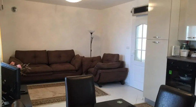 Villa Diana, Buchen Sie Villa Busat Bar