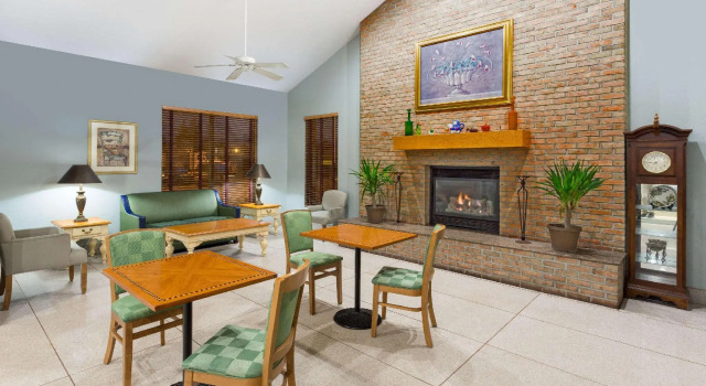 Номер Standard Super 8 by Wyndham Wisconsin Dells