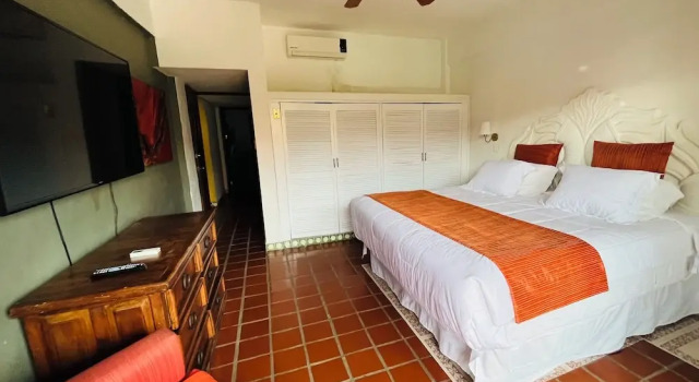 Sunny Apartment In The Heart of the Exclusive Marina Vallarta, Book Apartment Puerto Vallarta Jalisco
