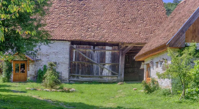 Апартаменты Dominic Boutique - Gardeners Cottage