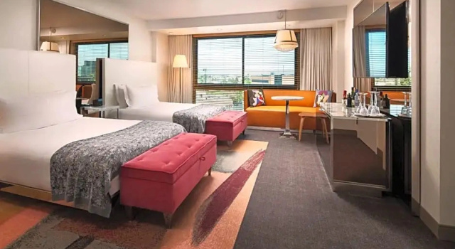 Четырёхместный номер Terrace SLS Hotel, a Luxury Collection Hotel, Beverly Hills