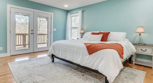 Modern Retreat w/ Mtn Views in Maggie Valley!