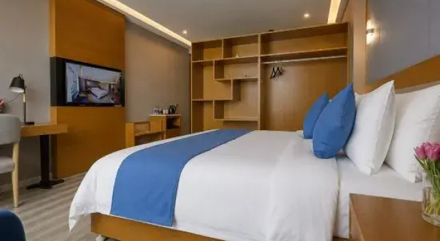 Люкс Business Wuyue · Yuexin Hotel (Yunhe Bus Station Store)
