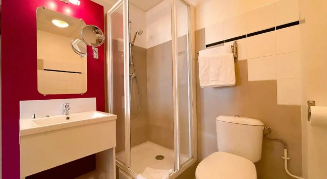 Трёхместный номер Standard Splendid Hôtel