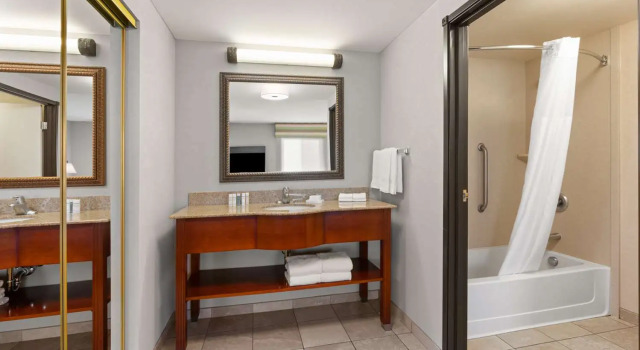 Одноместная студия Hampton Inn & Suites Burlington
