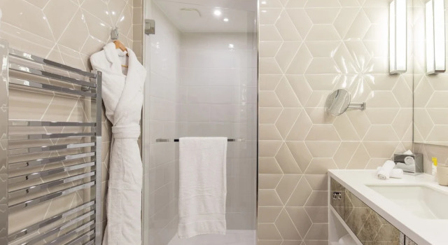Номер Deluxe с балконом Hôtel Chais Monnet & Spa
