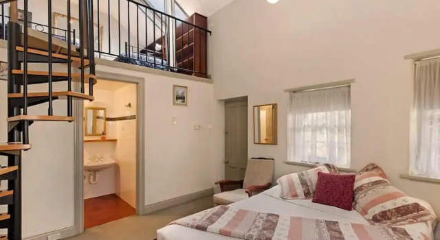 Четырёхместный семейный номер Standard Victoria House