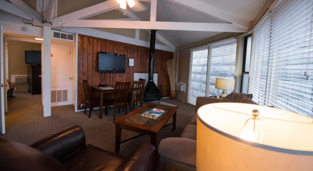 Sweetwater Lift Lodge